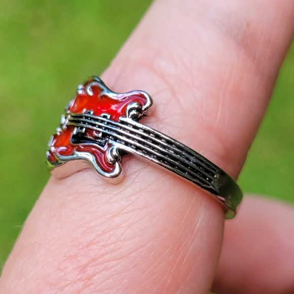 Red Guitar Hard Rock Elvis Presley TCB 925 Silver Ring - Picture 5 of 16